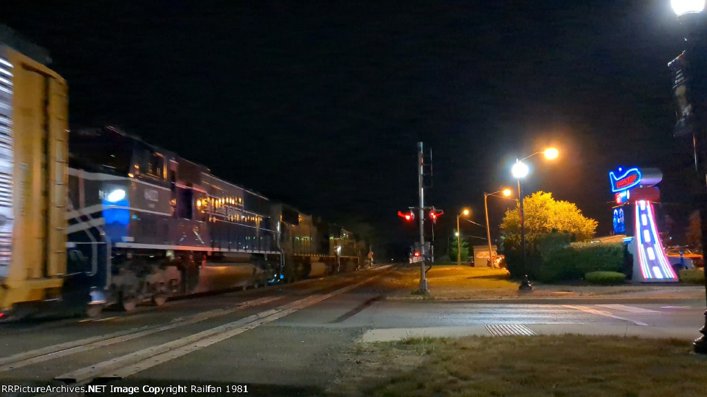 LSRC 6432, 6435, CSX 4559, & 3162